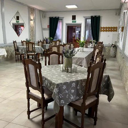Ostrzycka Goscina U Maryli Otel